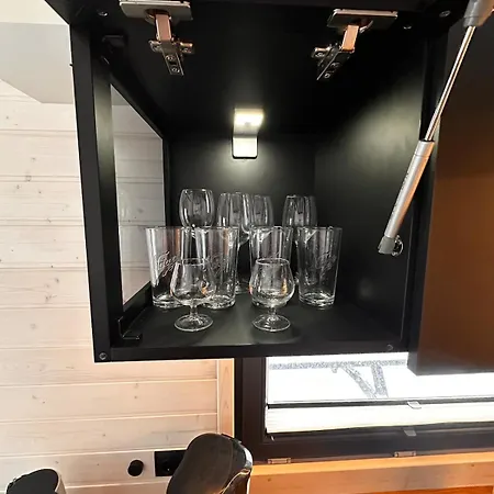 Northern Lights Tiny House Apartment Kvaloya