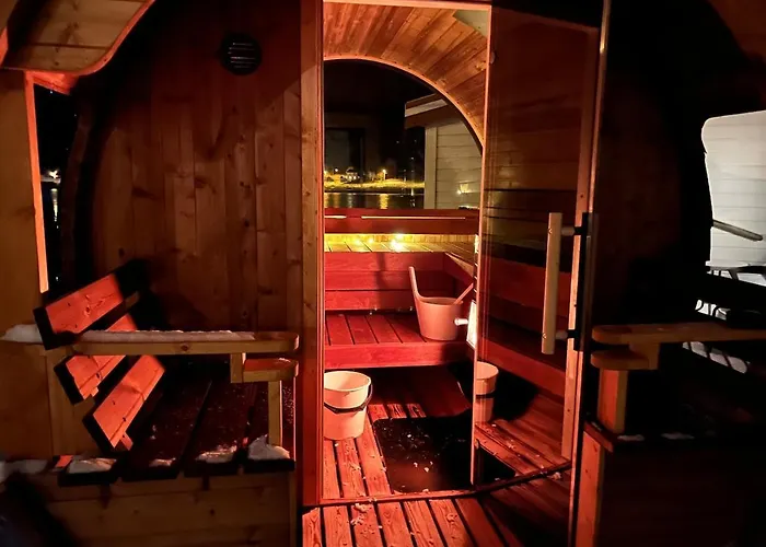 Northern Lights Tiny House * Kvaloya