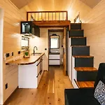Northern Lights Tiny House 公寓 *